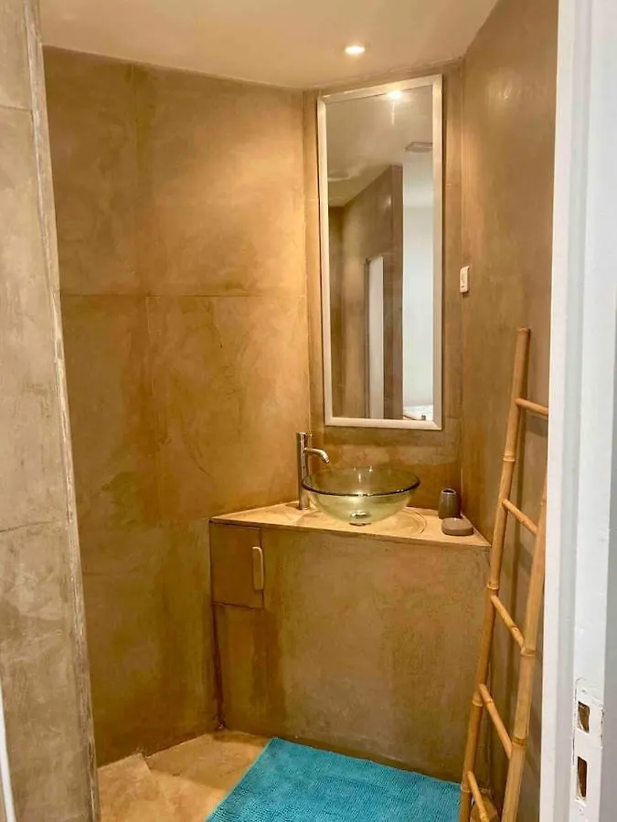 Appartement Entre Mer et Roches à Villefranche-sur-Mer France